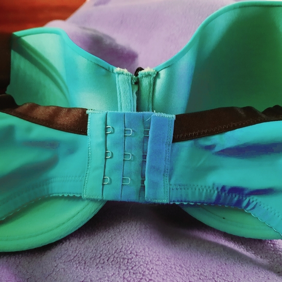 Bra - Picture 3 of 8